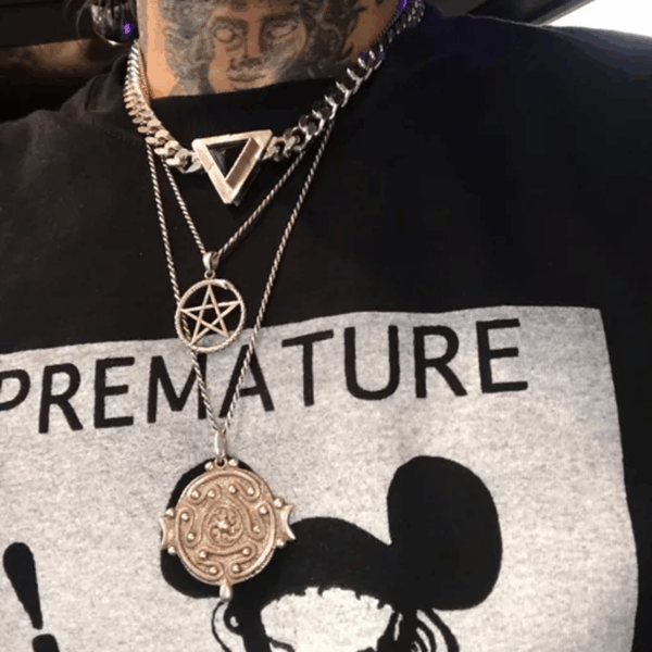 Iconic Tri Necklace