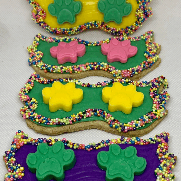 Pawty Time Mardi Gras Mask